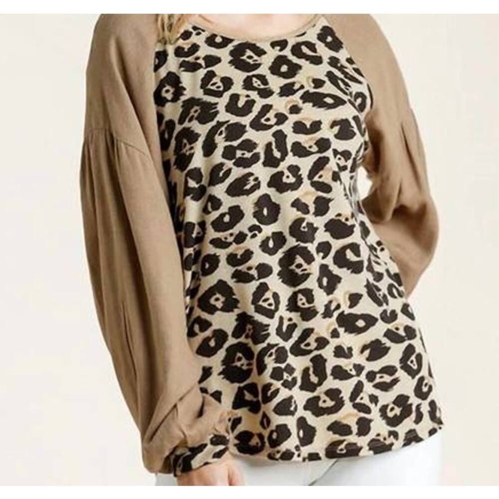 Umgee Leopard Print Long Sleeve Top sz. XL